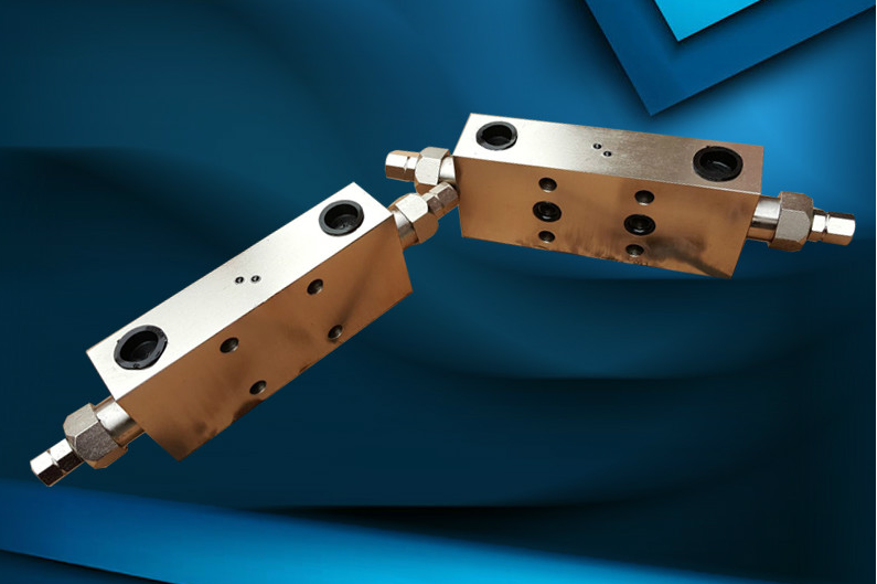 吊車隨車吊多路閥供應(yīng)