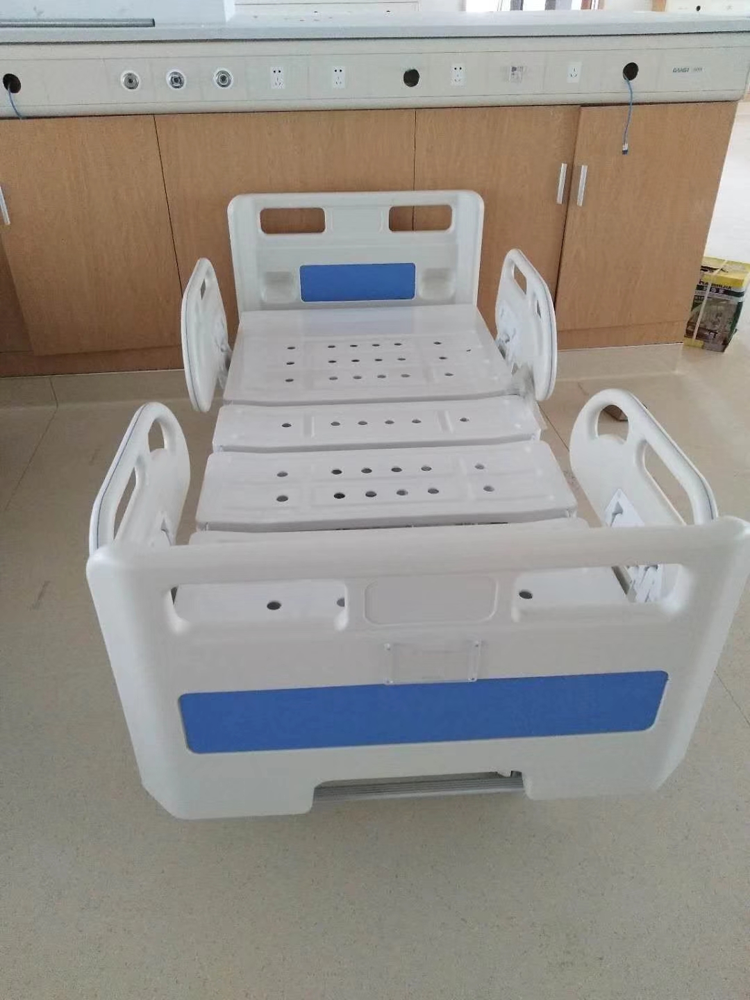 ICU病床 電動病床 重癥監(jiān)護(hù)病床 醫(yī)用護(hù)理床 多功能電動護(hù)理床 廠家直銷