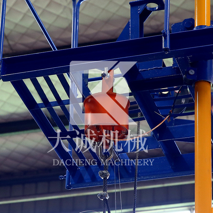 SS120施工升降機(jī) 鄭州大誠 固定升降機(jī)電梯 1.2噸電梯