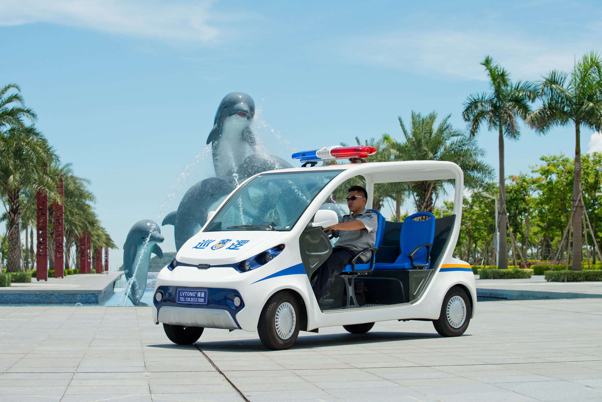 電動(dòng)觀光車(chē)、電動(dòng)警務(wù)車(chē)封閉式可拆卸門(mén)