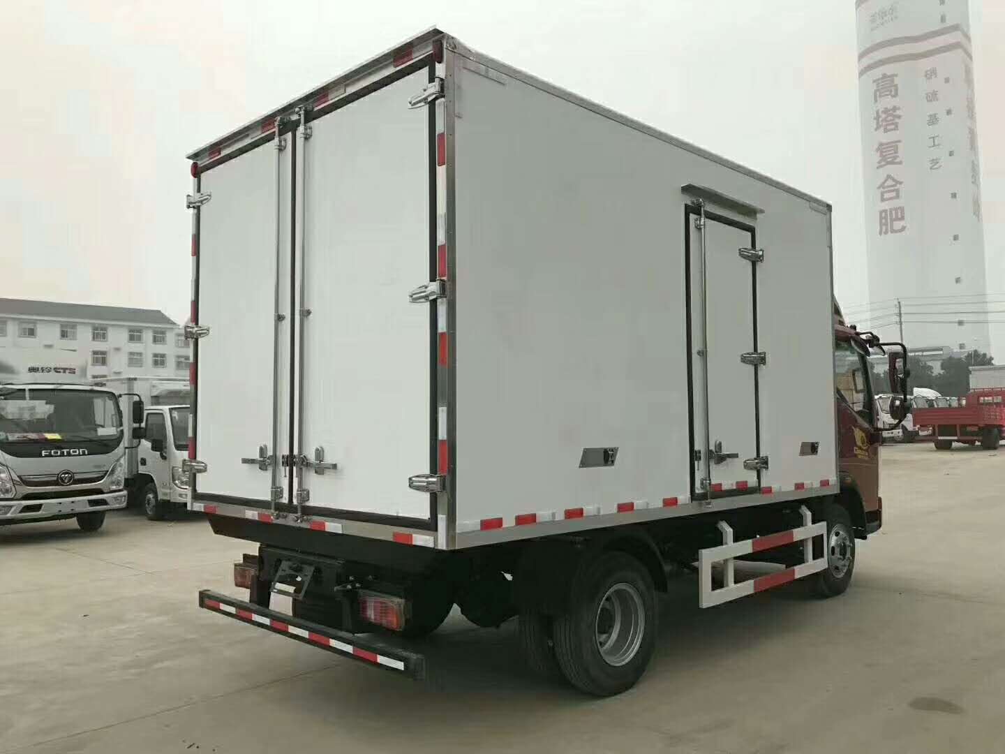 重汽豪沃4.2米冷藏車圖片-配置-價格表-生產廠家