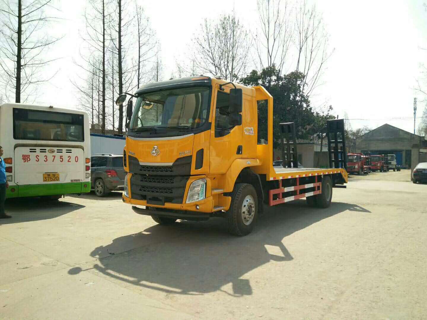 平板車-柳汽乘龍平板圖片-配置-價(jià)格表-廠家直銷