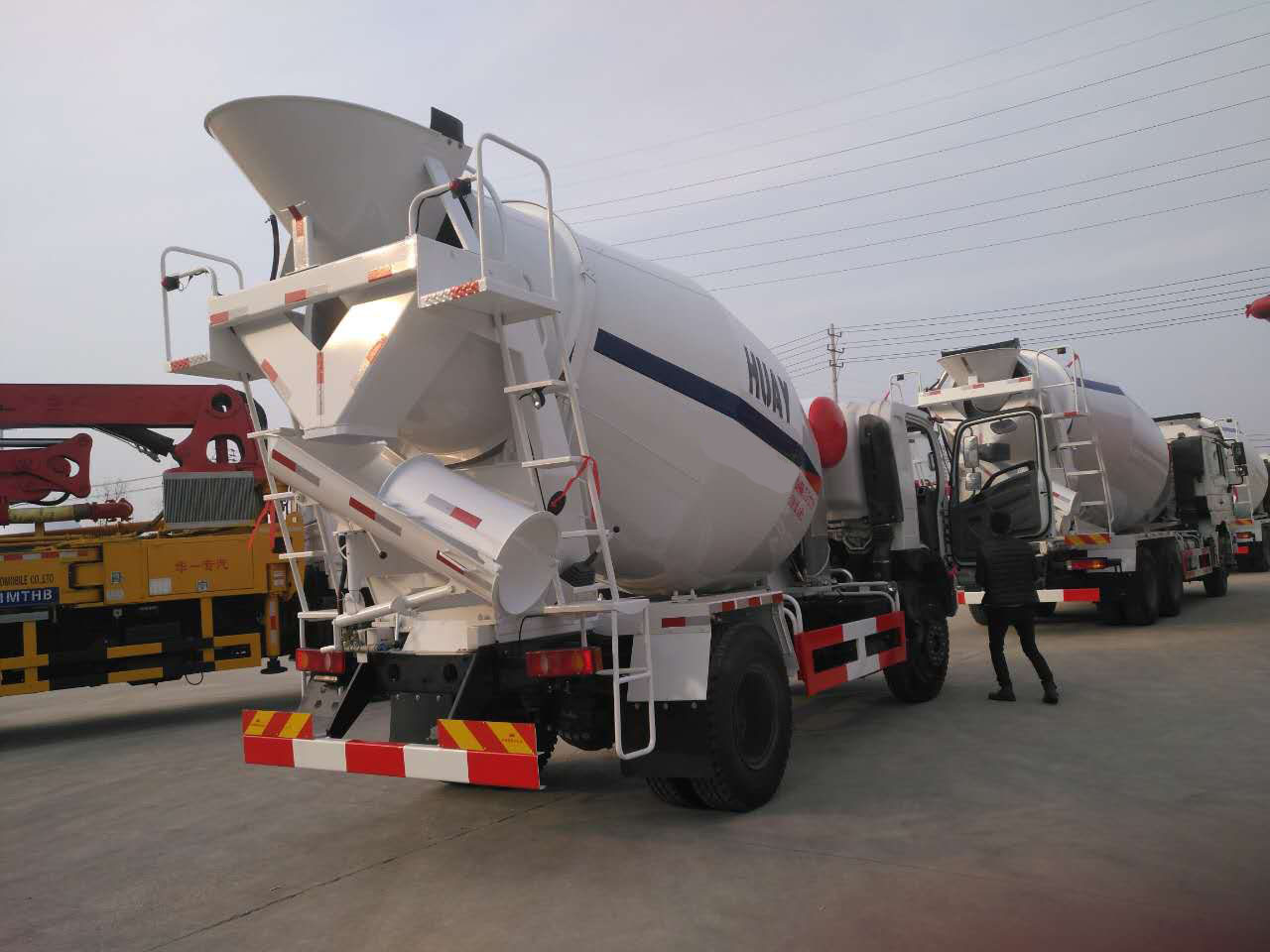 江蘇直銷全國各省市重汽豪沃12方