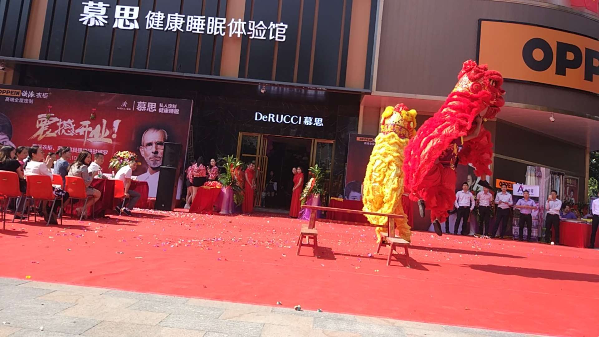 獅藝精湛的龍獅團隊 抱著創(chuàng)新精