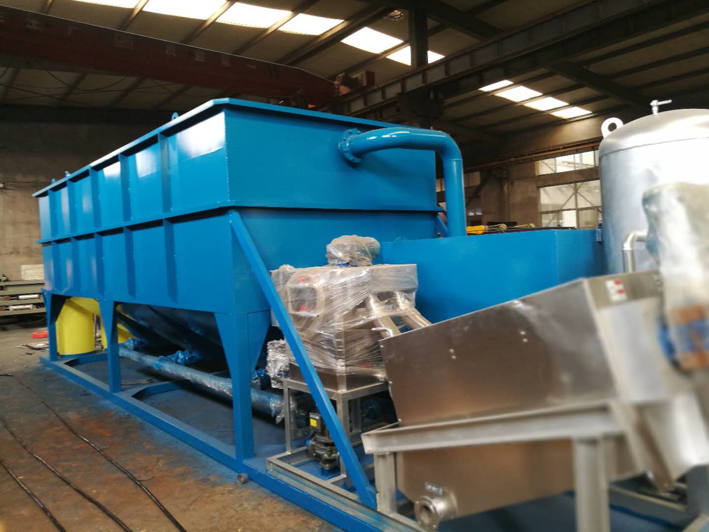 專(zhuān)業(yè)斜管沉淀器沉淀污水處理設(shè)備混凝沉淀器