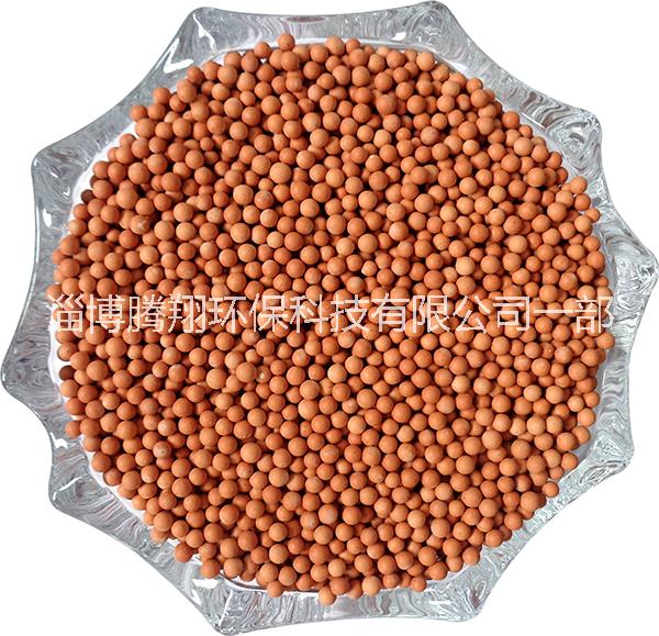 淄博騰翔坐墊填充用黃土球  出口馬來(lái)西亞磚紅色白色黃土顆粒  沙池用陶粒麥飯石顆粒