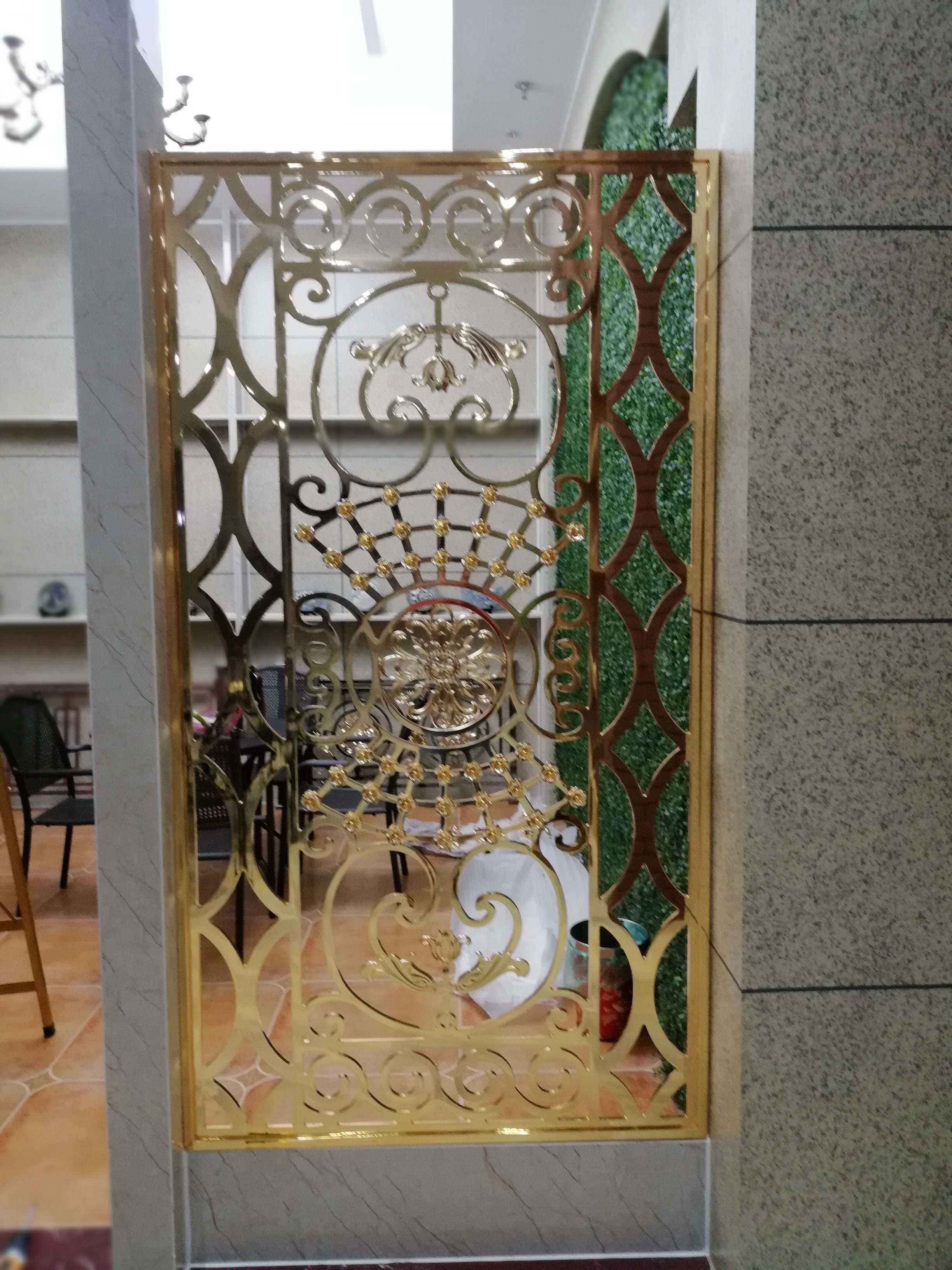 銅藝屏風(fēng)、裝花屏風(fēng)