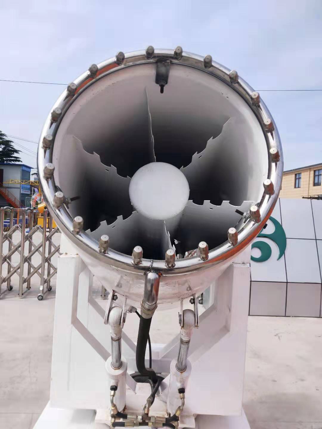 工地除塵霧炮機博康環(huán)保衛(wèi)士專業(yè)霧炮機生產廠家
