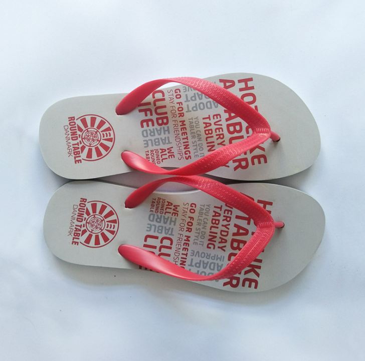 簡約時(shí)尚EVA人字拖 鏤空eva拖鞋 男女款休閑防滑耐磨平底人字拖鞋