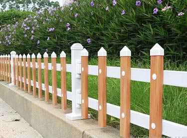 新力金屬-草坪護(hù)欄  道路護(hù)欄-京式護(hù)欄