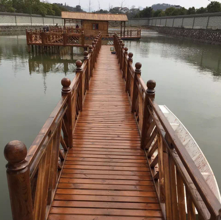 廠家定制景觀棧道木橋 園林棧道走廊扶手 仿木防腐木棧