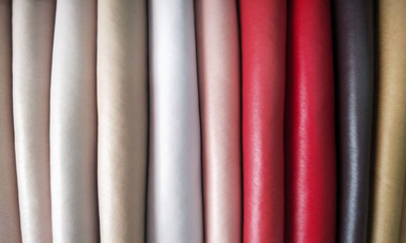 產(chǎn)地貨源現(xiàn)貨1.2mm超纖服裝箱沙發(fā)面料軟包裝飾包裝飾皮革現(xiàn)貨