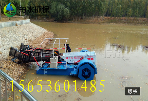 全自動(dòng)清掃保潔船介紹 哪里的割草船結(jié)實(shí)耐用 河道垃圾保潔船廠家直銷