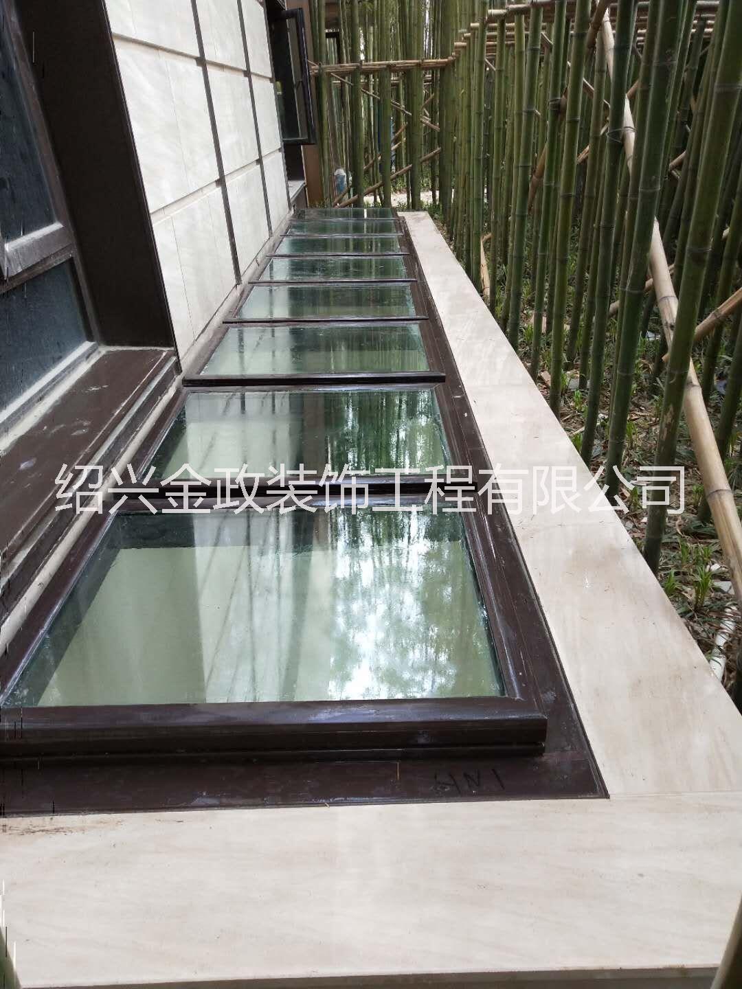 金政企業(yè)地下室采光井