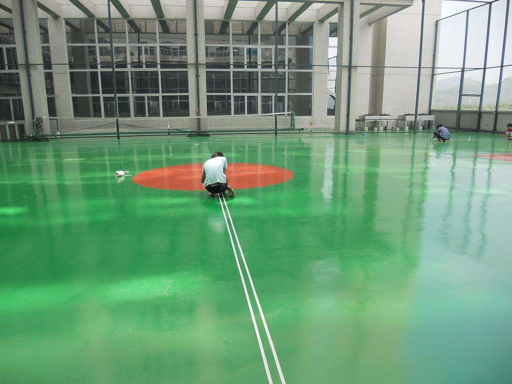 濟寧佰麗安環(huán)氧無溶劑自流平地坪漆廠家