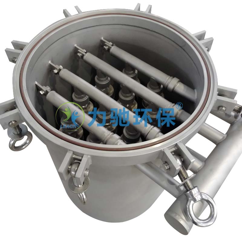 江蘇全自動(dòng)燭式過(guò)濾器   板式密閉活性炭過(guò)濾設(shè)備    全自動(dòng)濾餅增稠固液分離機(jī)