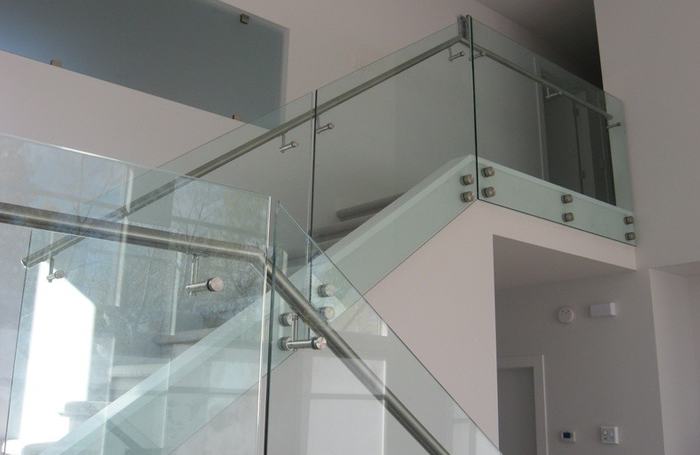 湖北玻璃樓梯護(hù)欄廠家