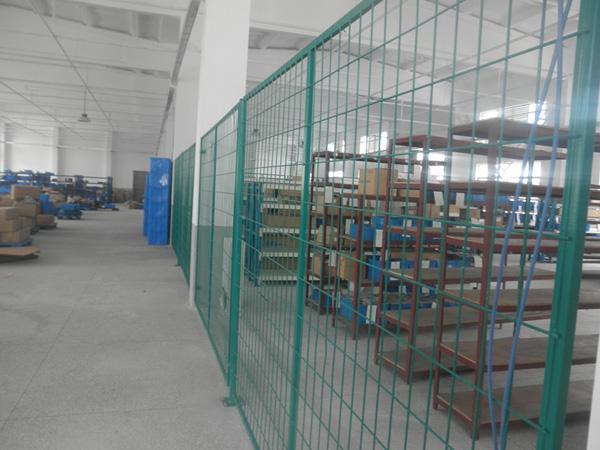 車間·隔離圍欄新力制品