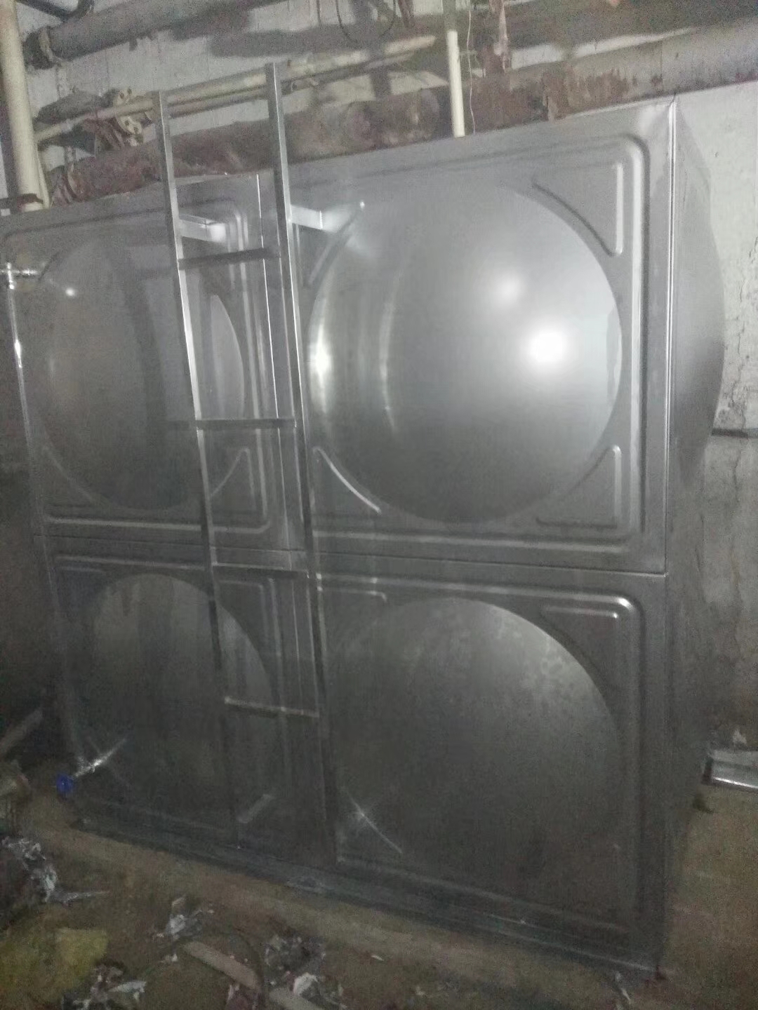 佛山方形保溫水箱價(jià)格-不銹鋼保溫水箱批發(fā)-組合方形儲(chǔ)水塔 佛山方形保溫水箱價(jià)格