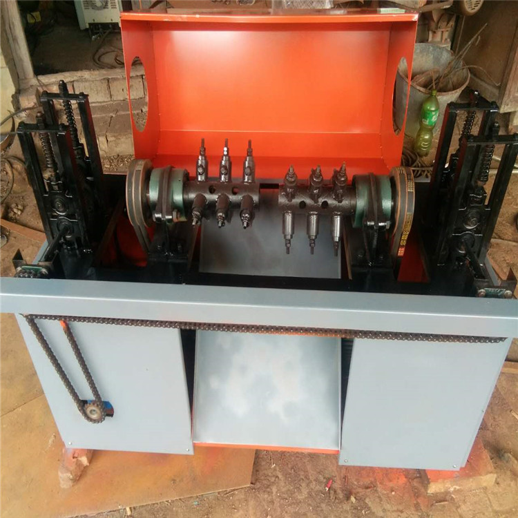 志冉機械供應(yīng)鋼筋除銹機 鋼筋翻新機廠家