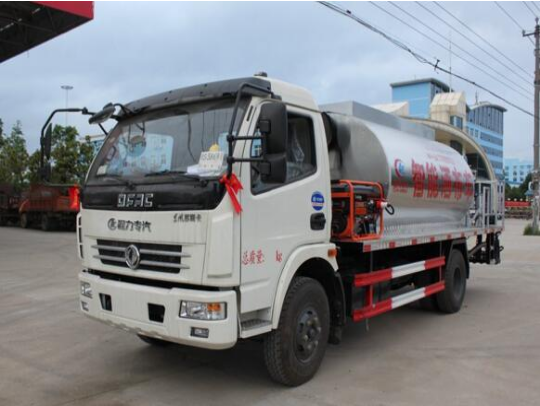 東風(fēng)多利卡6方國五瀝青灑布車生產(chǎn)廠家，*，全國聯(lián)保