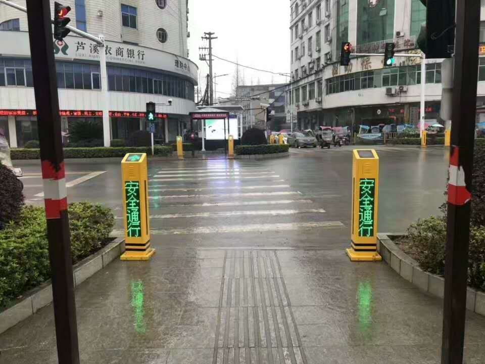 語(yǔ)音提示樁生產(chǎn)廠家 紅外線智能感應(yīng)  APP行人過(guò)街闖紅燈語(yǔ)音提示樁