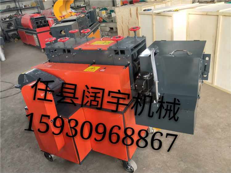 供應(yīng)新型鋼管調(diào)直機(jī)廠家