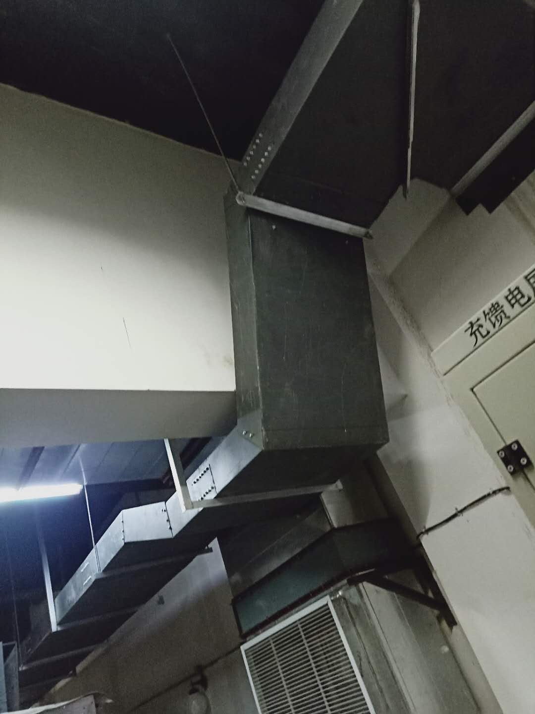 電纜橋架母線設(shè)計(jì)與安裝