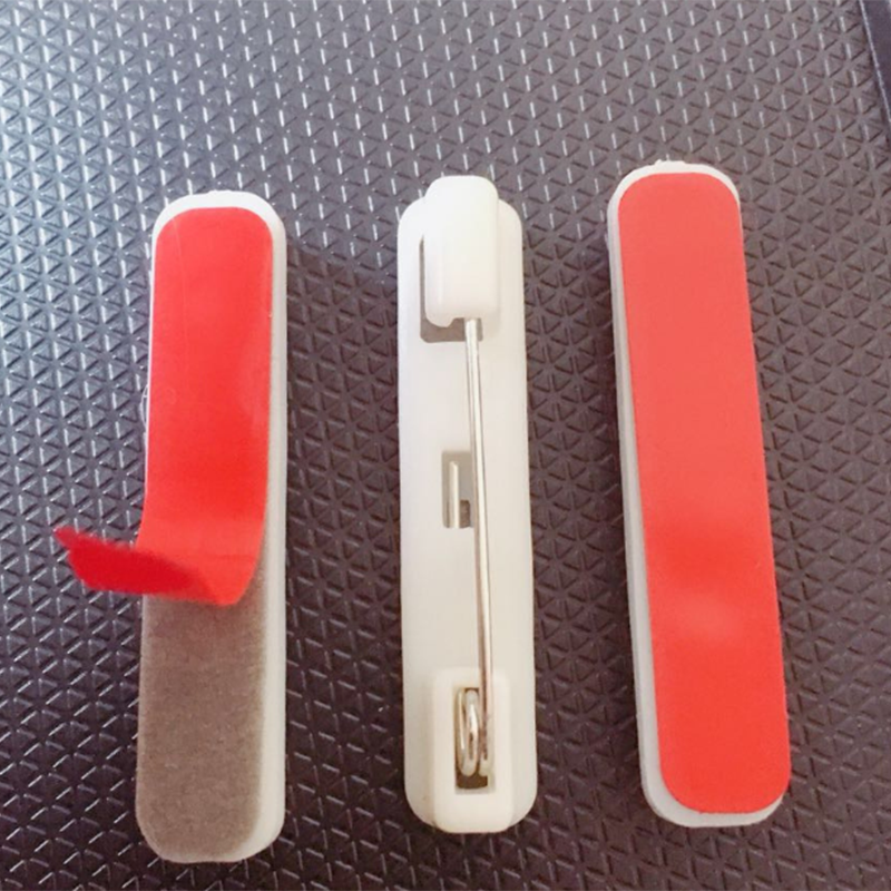 廠家直銷 工號(hào)牌別針 廠牌徽章胸牌別針飾品配件塑料別針 帶膠款