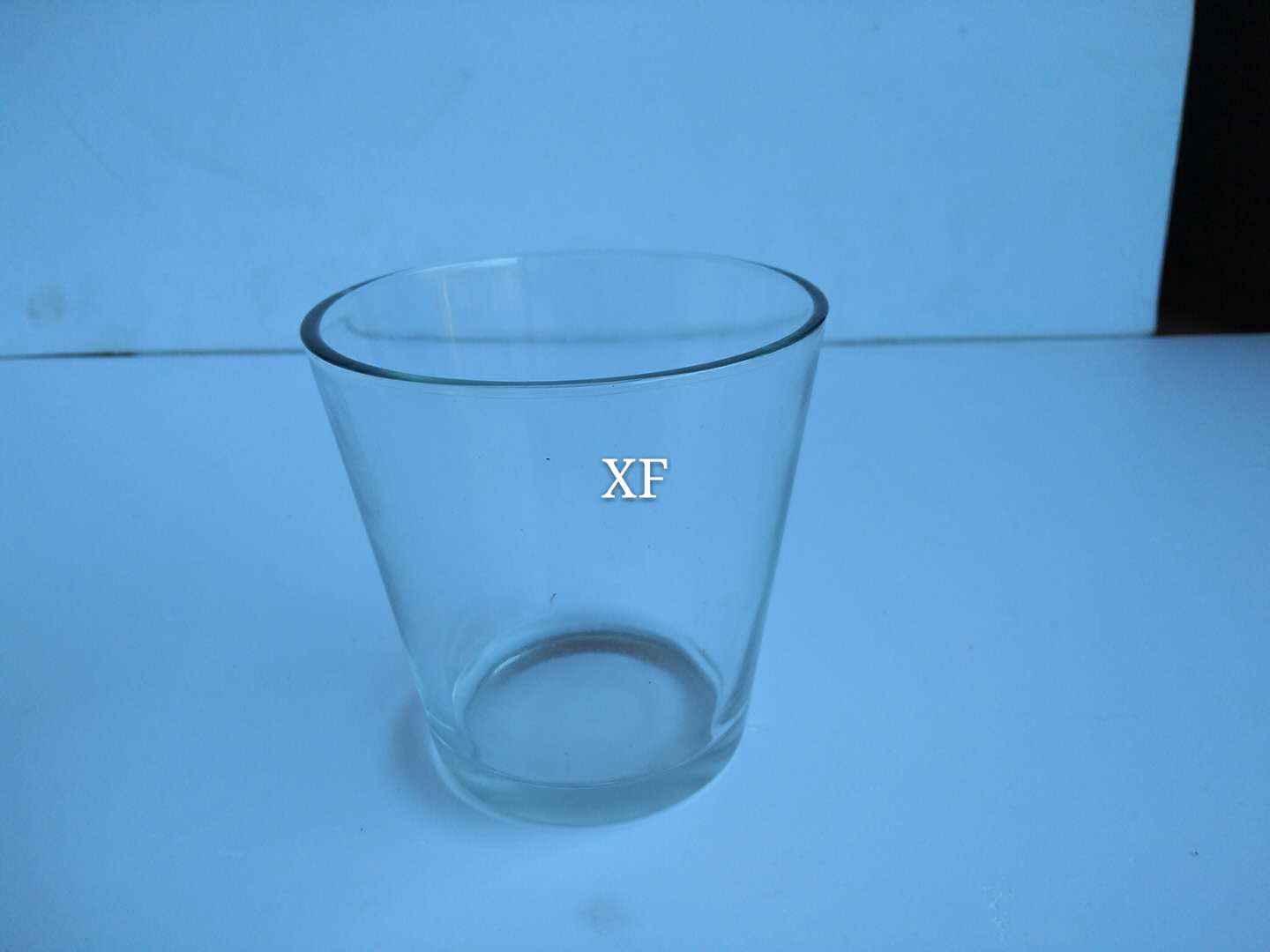 廠家直銷斜身玻璃杯透明圓形玻璃杯供應(yīng)