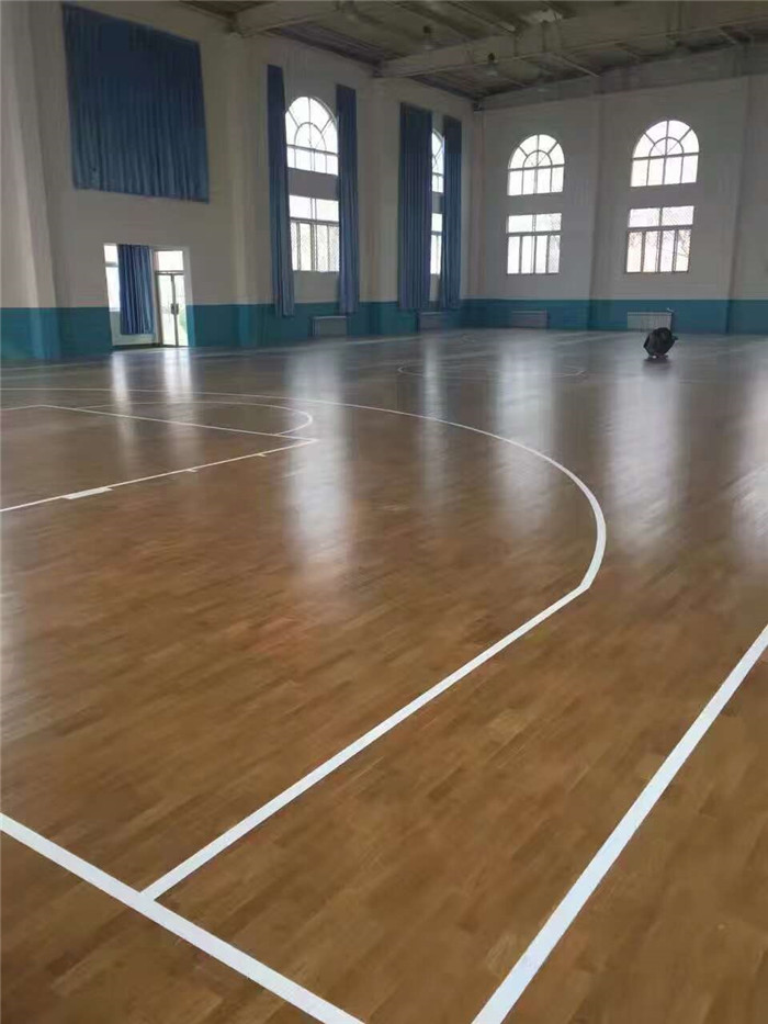 室內木地板球場|實木地板球場建設價格公司廠家