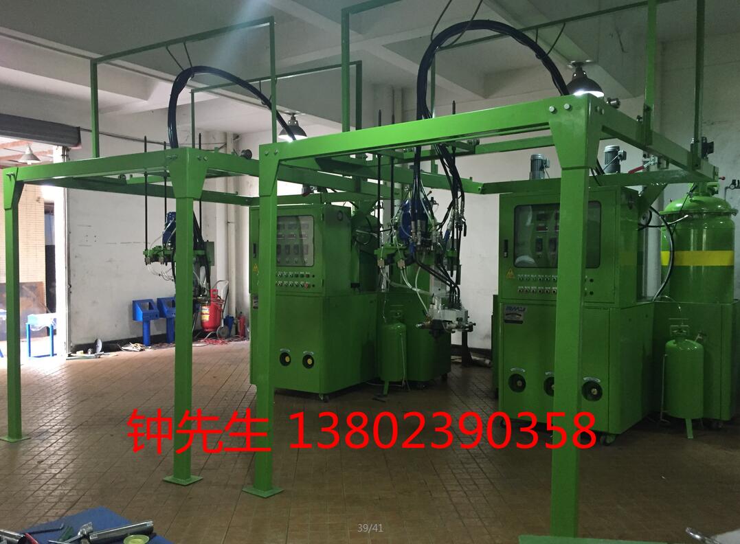 供應(yīng)PU天車灌注機 專業(yè)生產(chǎn)聚氨酯發(fā)泡機廠家