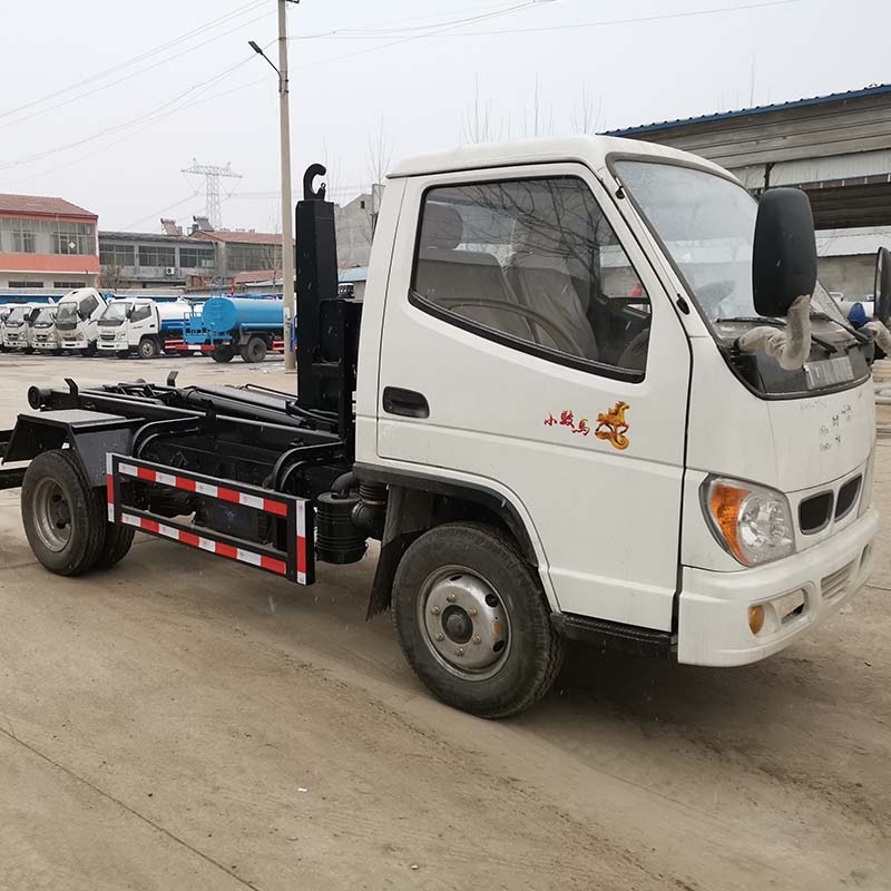 勾臂垃圾車生產廠家出售唐俊小型垃圾清運車