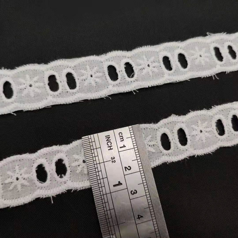 棉布刺繡花邊 廠家現(xiàn)貨供應(yīng)全棉刺繡花邊 鏤空打孔刺繡花邊 2CM棉布刺繡花邊