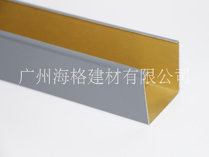 弧形鋁方通、鋁單板 海格建材提供制造生產(chǎn)服務(wù)