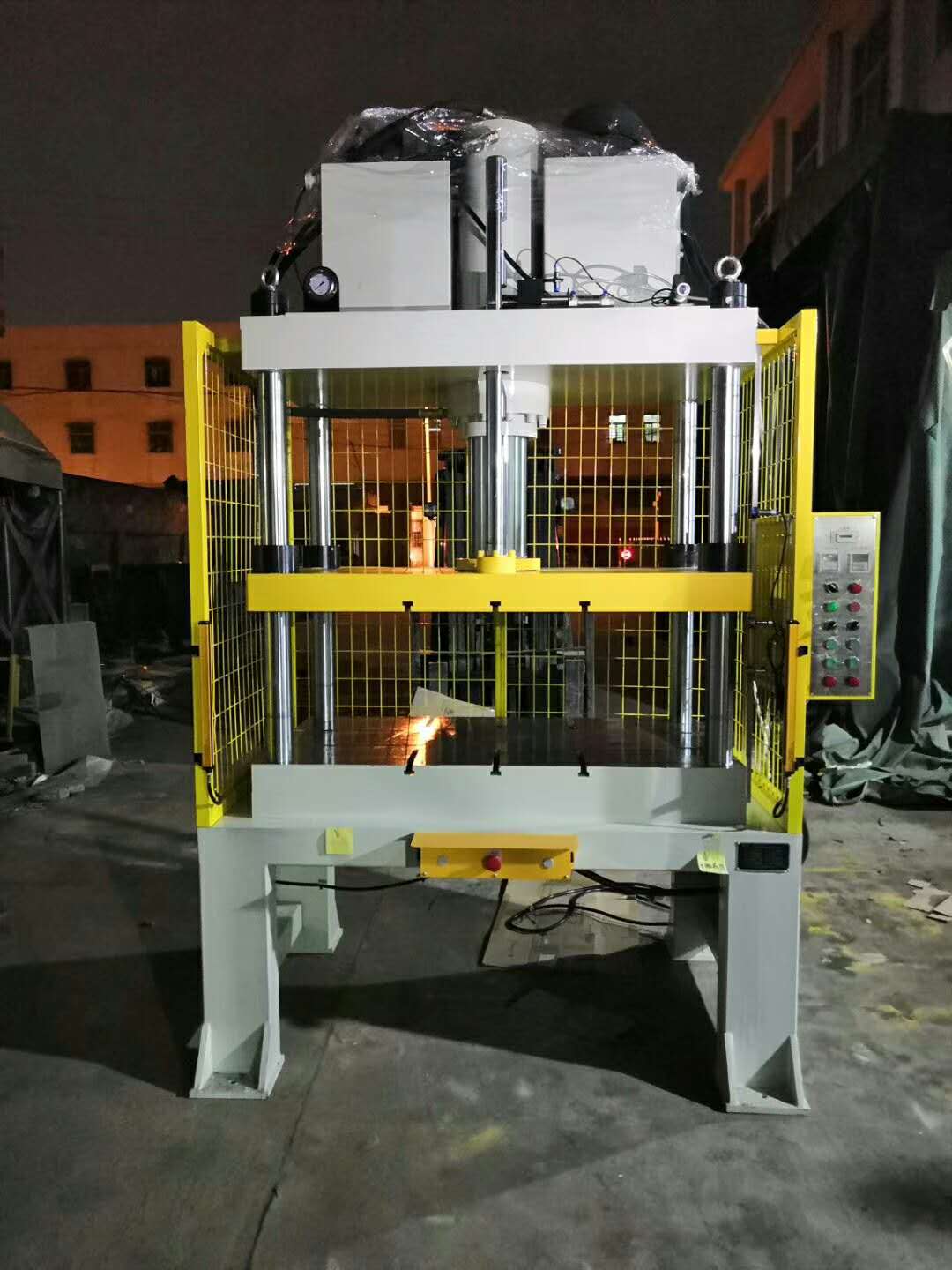 青島20噸液壓切邊機廠家即墨30噸水口毛刺切邊機供應商雙速度快慢速鋁合金液壓油壓切邊機報價