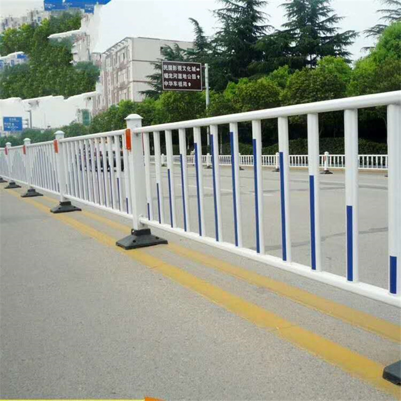 交通設(shè)施 市政護(hù)欄 市政鐵馬 生產(chǎn)批發(fā)