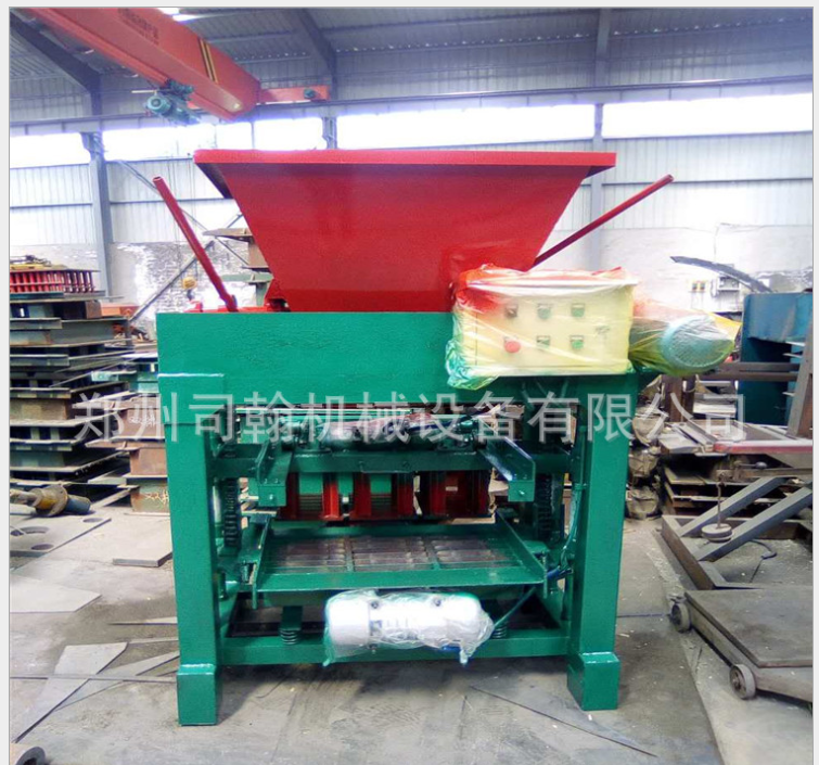 小型移動(dòng)砌塊空心磚機(jī)廠家