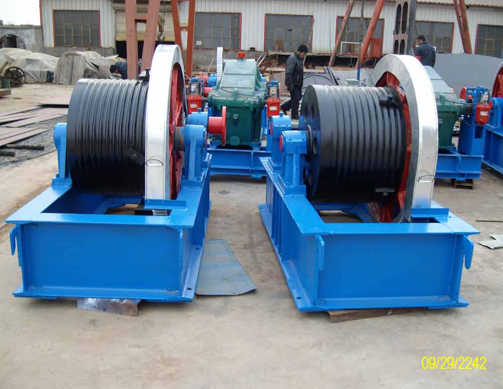 鋼閘門*卷揚(yáng)式啟閉機(jī)  廠家直銷