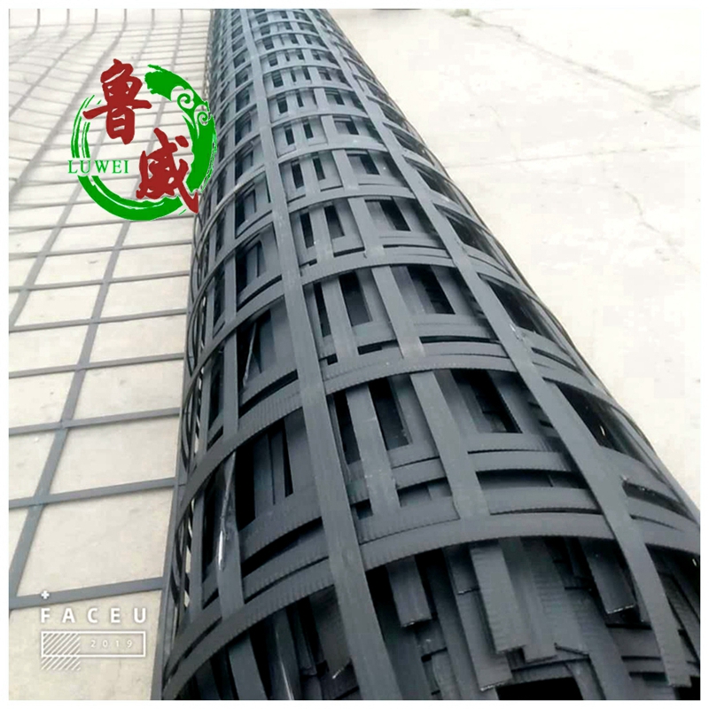 山東鋼塑土工格柵廠家 鋼塑格柵批發(fā) 專業(yè)土工格柵供應(yīng) 鋼塑復(fù)合土工格柵生產(chǎn)廠家