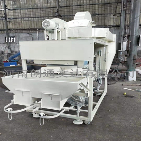 河南小麥清選機(jī)玉米篩分機(jī)糧食風(fēng)選機(jī)供應(yīng)