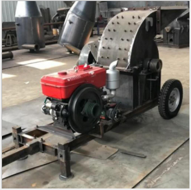 柴油動力木材粉碎機供應(yīng)商