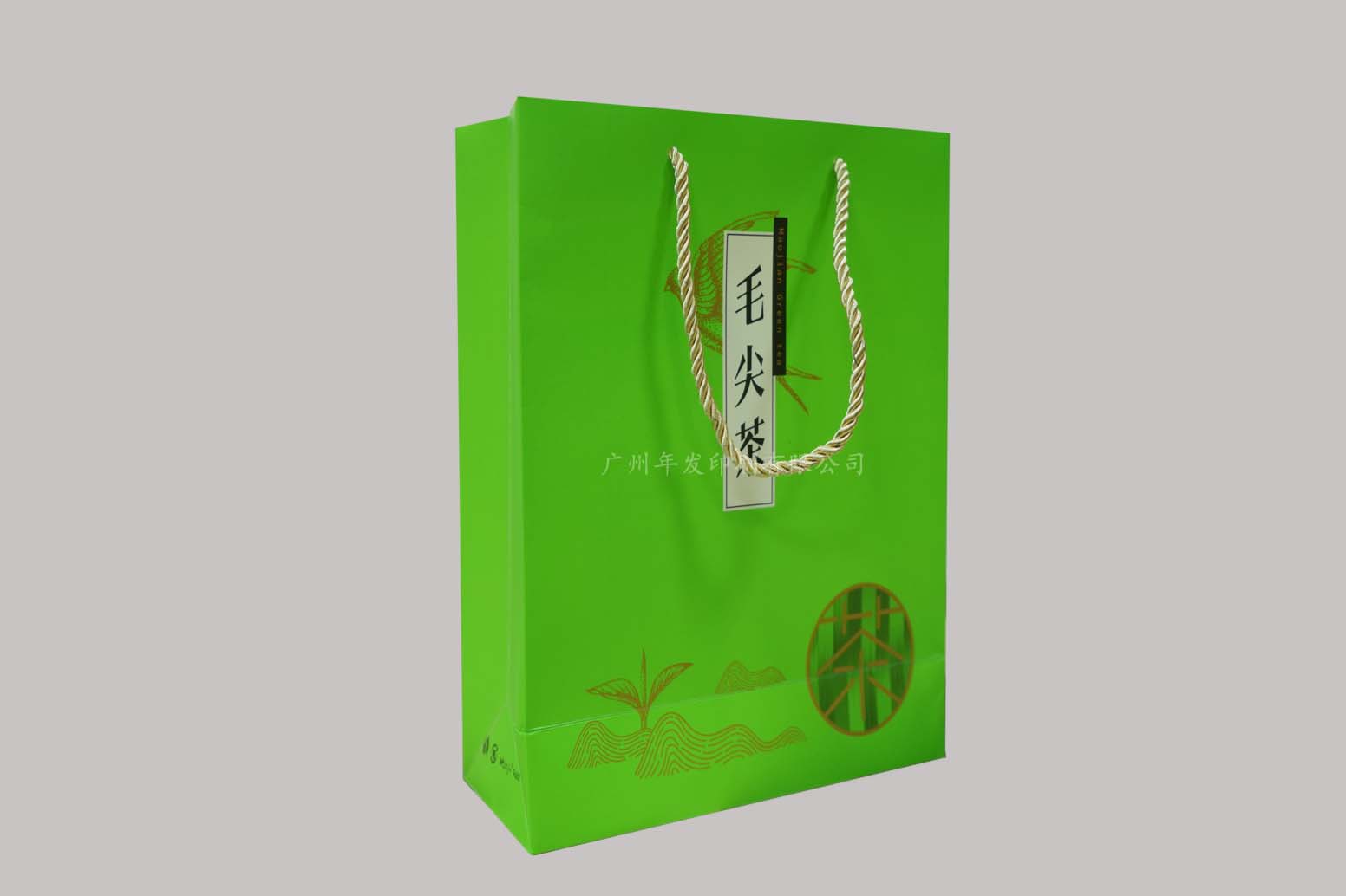 廣州年發(fā)茶葉送禮紙制手提袋廠家定做