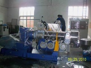 PVC硬塑料回收再生造粒機(jī)  回收再生造粒機(jī)