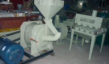 PVC硬塑回收造粒機(jī)  硬塑回收造粒機(jī)