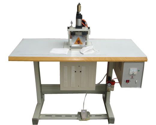 臺(tái)布花邊機(jī) 電腦蕾絲花邊機(jī) 圣誕飾品壓紋機(jī)