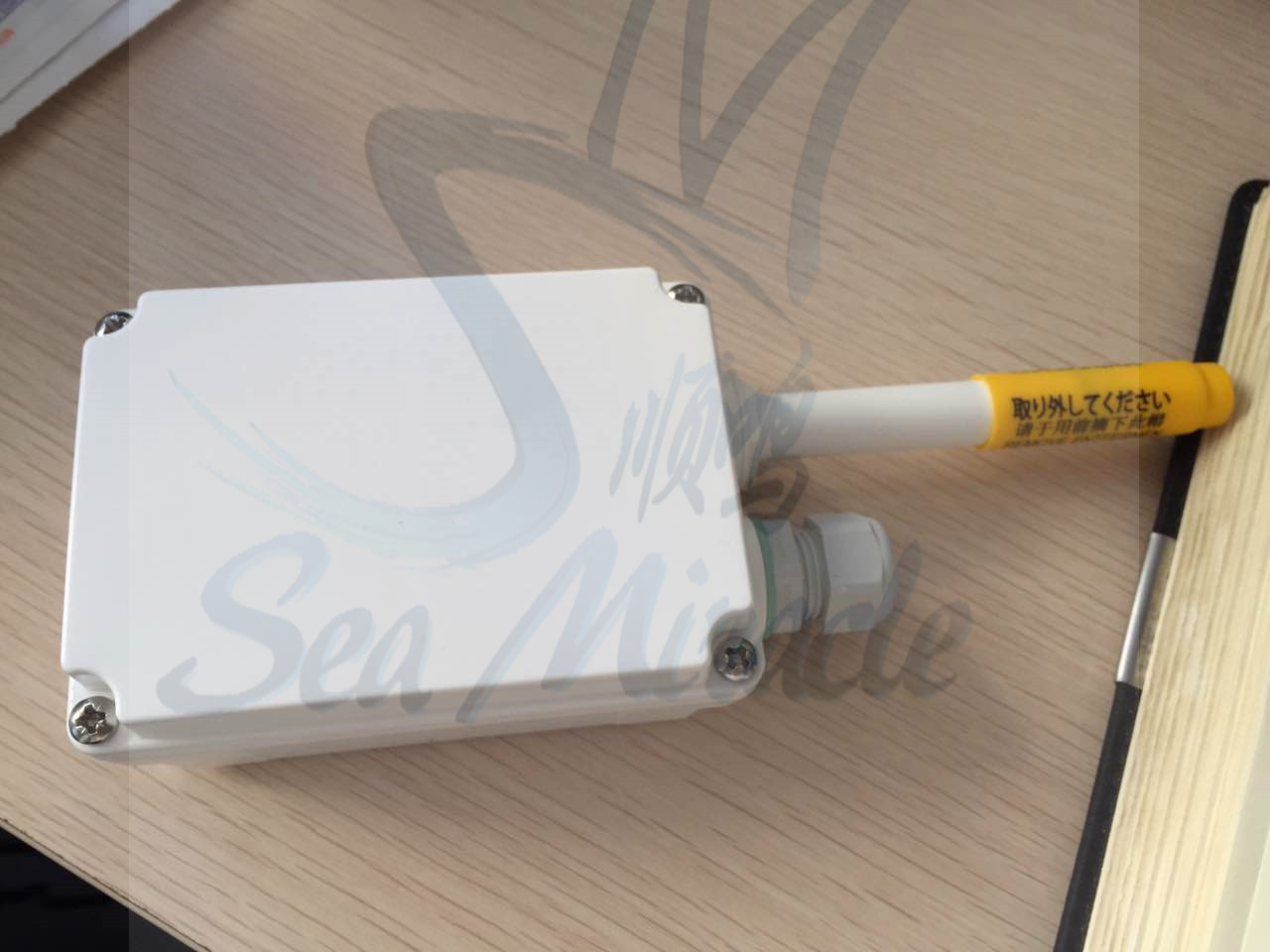 維薩拉HMW82/HMW40進(jìn)口室外室內(nèi)溫濕度變送器4mA-20