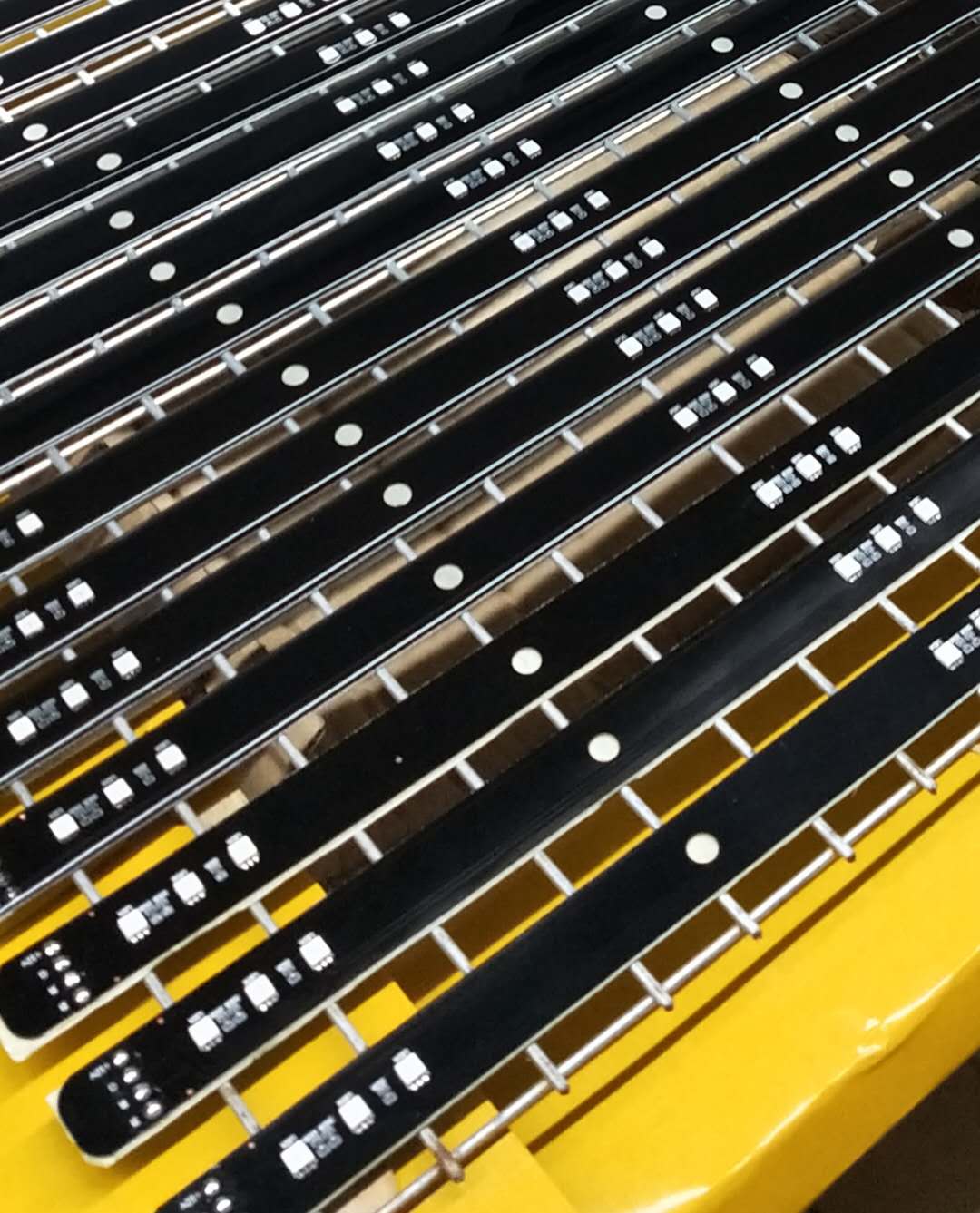 LED透明滴膠，東莞LED透明滴膠加工，LED透明滴膠報價，LED透明滴膠廠家