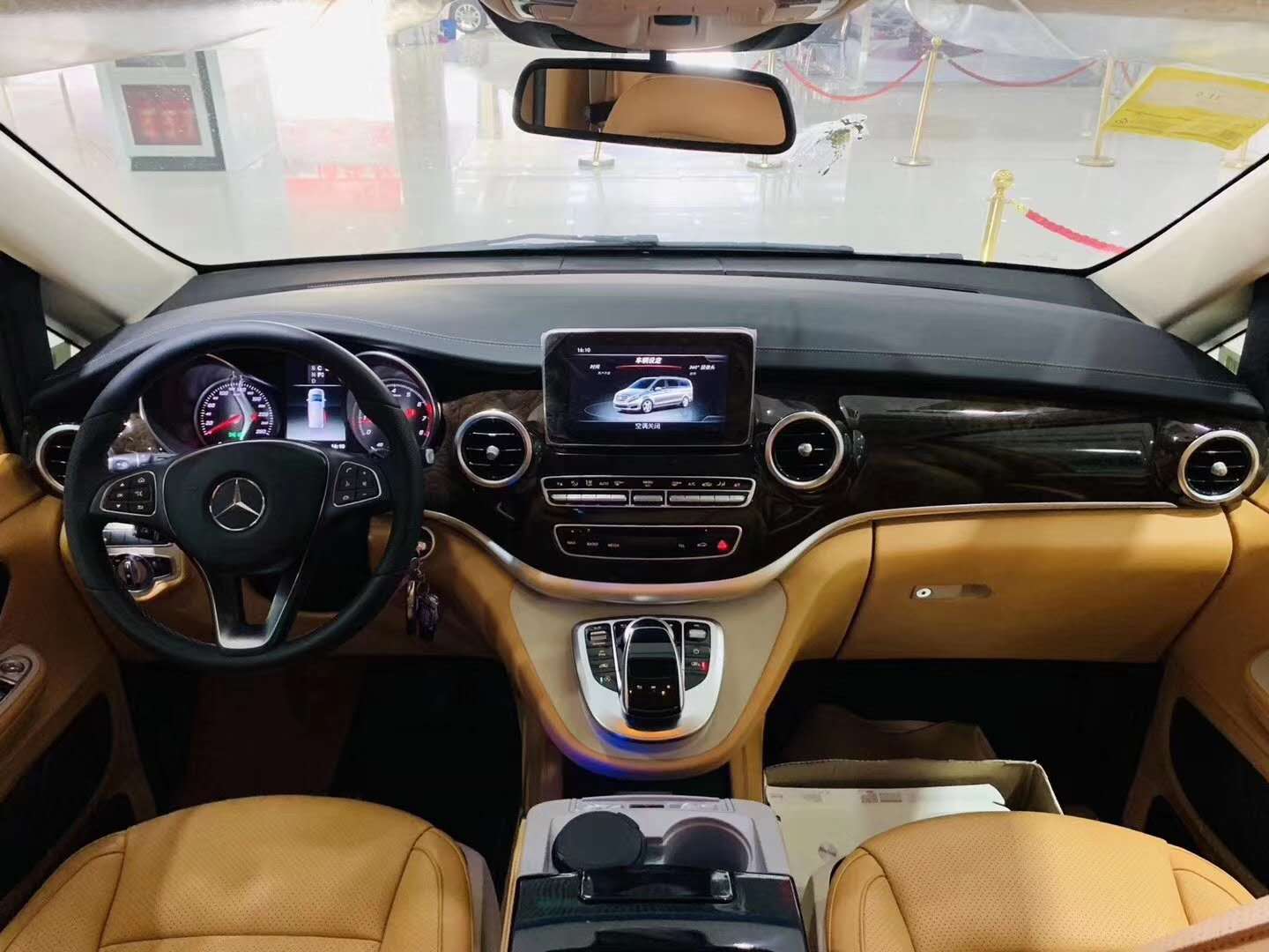 西安    陜西奔馳商務(wù)房車