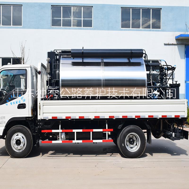 智能瀝青灑布機(jī) 瀝青灑布車 LQZ型 山東獨(dú)秀廠家貨源